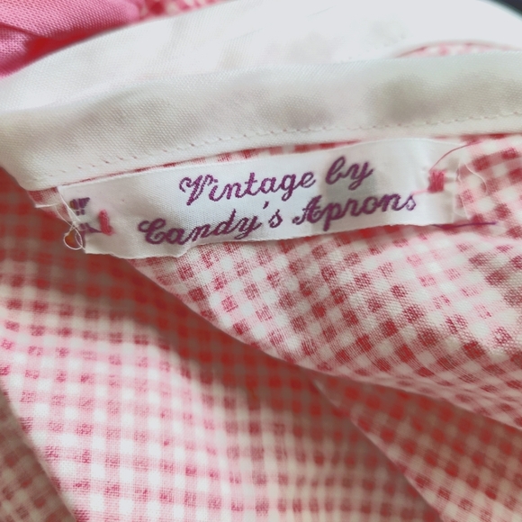 Hand Stitched Half Apron - Vintage by Candy's Aprons - Picture 6 of 6